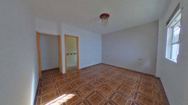 Foto 1 de Casa en venda a Jaén de 5 habitacions amb terrassa i piscina