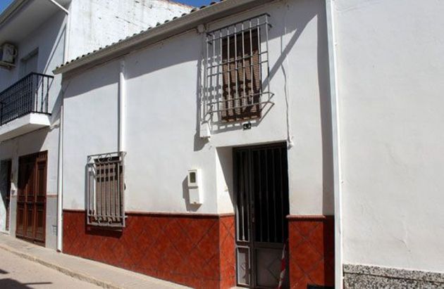 Foto 1 de Casa en venda a Villanueva de la Reina de 4 habitacions amb terrassa