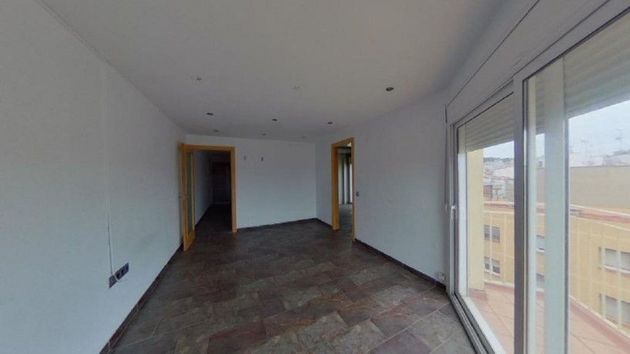 Foto 1 de Pis en venda a Cerdanyola de 3 habitacions amb terrassa