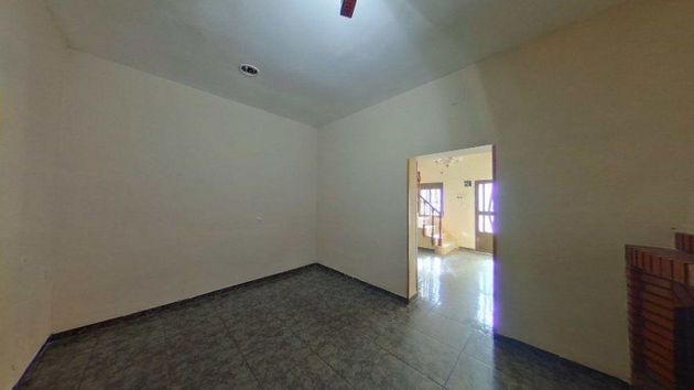 Foto 2 de Casa en venda a Mengíbar de 4 habitacions amb terrassa i balcó