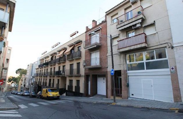 Foto 1 de Local en venda a Centre - Sant Boi de Llobregat amb garatge