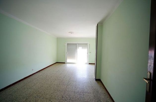 Foto 2 de Venta de piso en Escala, L´ de 1 habitación y 72 m²