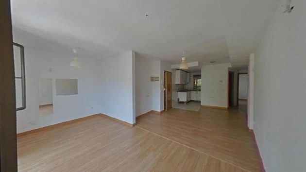 Foto 1 de Venta de piso en Palomeras bajas de 1 habitación y 77 m²