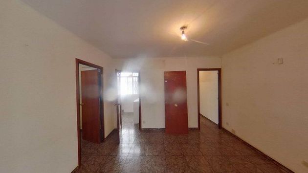Foto 2 de Venta de piso en Can Vidalet de 3 habitaciones y 58 m²