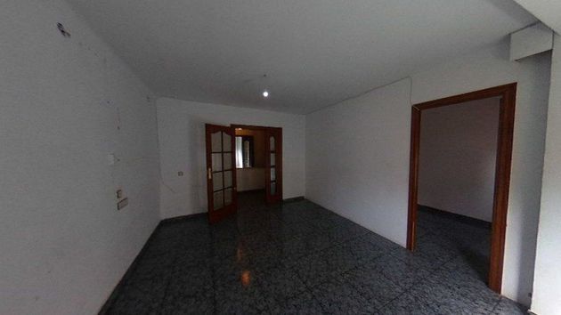 Foto 1 de Piso en venta en Gavarra de 4 habitaciones y 99 m²