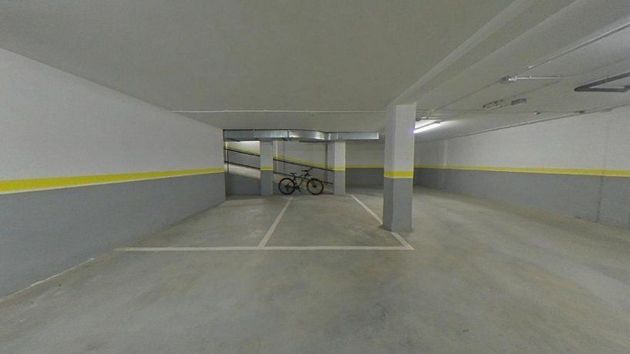 Foto 2 de Garatge en venda a Arteixo de 50 m²