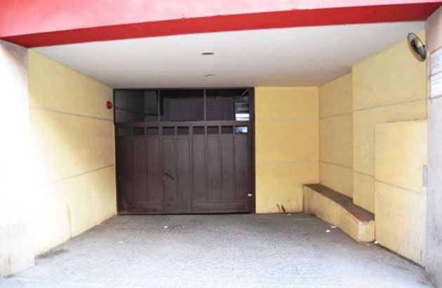 Foto 2 de Garaje en venta en Linares de 36 m²