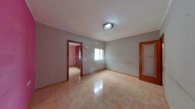 Foto 1 de Venta de piso en Can Vidalet de 3 habitaciones y 64 m²
