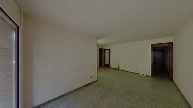 Foto 2 de Piso en venta en Cardona de 4 habitaciones con terraza