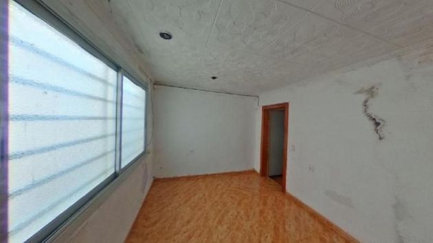 Foto 1 de Venta de piso en Montigalà -Sant Crist de 1 habitación y 35 m²
