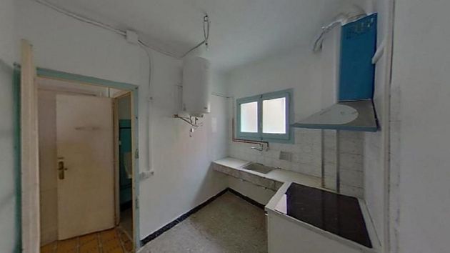 Foto 2 de Venta de piso en Flix de 2 habitaciones y 63 m²