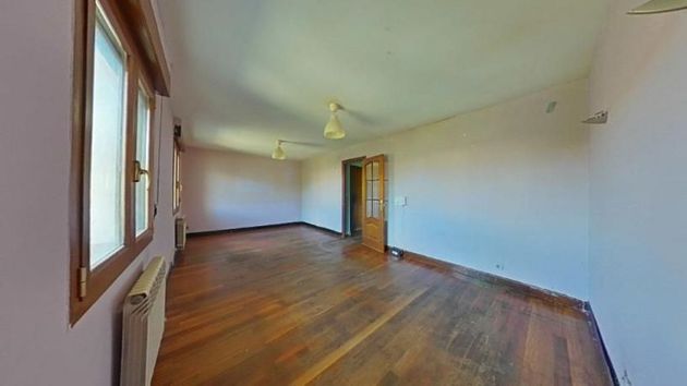 Foto 1 de Venta de piso en Basauri de 3 habitaciones y 99 m²
