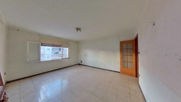 Foto 1 de Venta de piso en Sant Pere Nord de 3 habitaciones y 80 m²