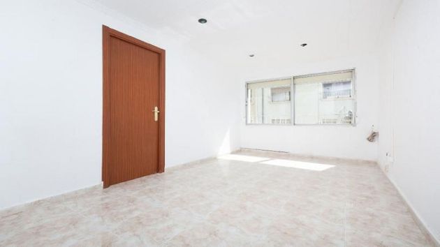 Foto 1 de Pis en venda a Can Borrell - La Plana de Lledó de 3 habitacions amb ascensor