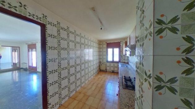 Foto 2 de Pis en venda a Balaguer de 5 habitacions amb balcó i ascensor
