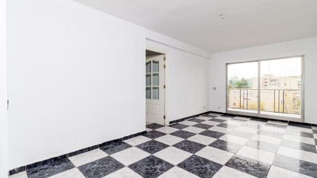 Foto 1 de Pis en venda a Mariblanca - Villafontana de 3 habitacions amb terrassa i balcó
