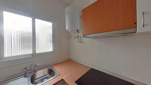 Foto 2 de Piso en venta en Centre - Hospitalet de Llobregat, L´ de 4 habitaciones con balcón