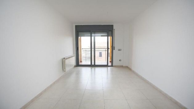 Foto 1 de Venta de piso en Mollerussa de 2 habitaciones con terraza y ascensor
