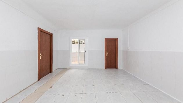 Foto 1 de Pis en venda a Pubilla Cases de 5 habitacions i 49 m²