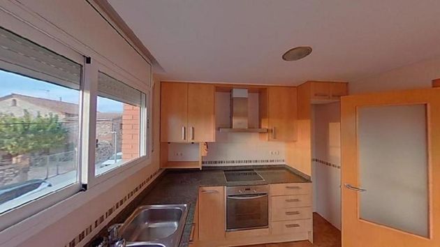 Foto 2 de Casa en venda a Palau-solità i Plegamans de 4 habitacions amb balcó
