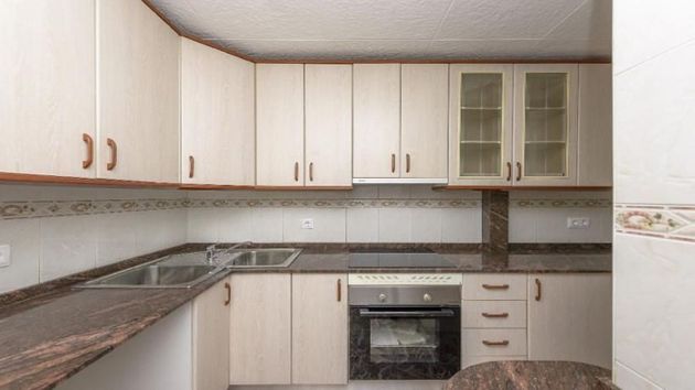 Foto 2 de Pis en venda a Can Borrell - La Plana de Lledó de 3 habitacions amb balcó