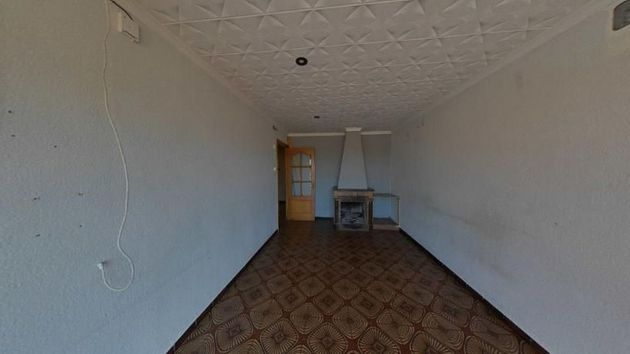 Foto 1 de Pis en venda a L'Hostal - Lledoner de 4 habitacions amb balcó
