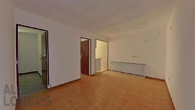 Foto 1 de Venta de piso en Les Planes de 2 habitaciones y 36 m²