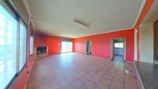 Foto 1 de Venta de casa en Santa Coloma de Cervelló de 3 habitaciones con terraza y piscina