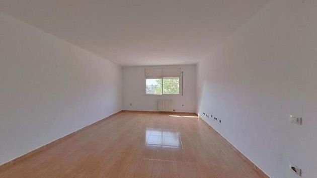 Foto 1 de Casa en venda a Llorenç del Penedès de 3 habitacions amb terrassa