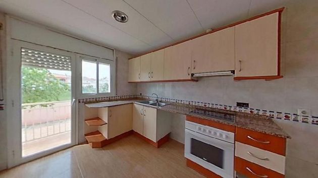 Foto 2 de Casa en venda a Llorenç del Penedès de 3 habitacions amb terrassa