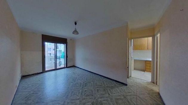 Foto 1 de Venta de piso en El Palau - Escorxador de 3 habitaciones y 60 m²