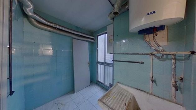 Foto 2 de Pis en venda a El Palau - Escorxador de 3 habitacions i 60 m²
