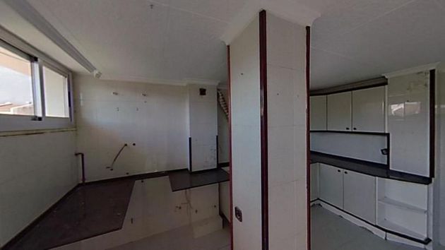 Foto 2 de Venta de piso en Constantí de 4 habitaciones y 136 m²