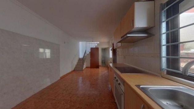 Foto 2 de Venta de piso en La Sentiu - Can Tries de 2 habitaciones y 64 m²