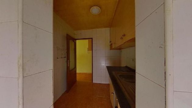 Foto 2 de Venta de piso en Les Planes de 3 habitaciones y 55 m²
