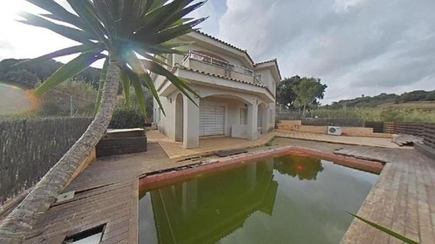 Foto 1 de Casa en venda a Sant Pol de Mar de 5 habitacions amb piscina i jardí