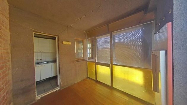 Foto 2 de Venta de piso en Estadi-Horta Vermella-Santa Anna de 3 habitaciones y 83 m²