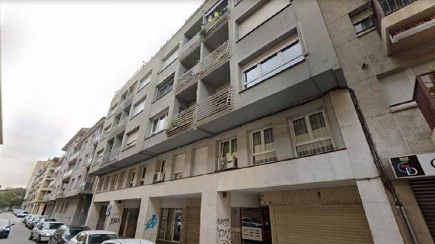 Foto 1 de Piso en venta en Eixample Nord – La Devesa de 4 habitaciones con terraza