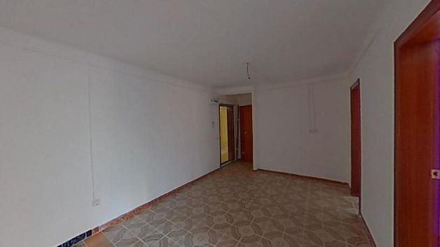 Foto 1 de Venta de piso en Les Planes de 3 habitaciones y 42 m²