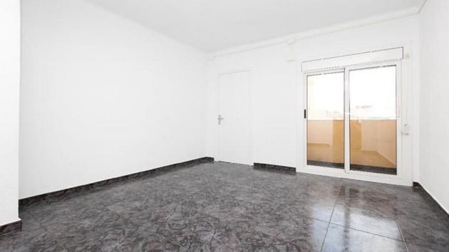 Foto 1 de Venta de piso en Centre - Prat de Llobregat, El de 3 habitaciones y 53 m²