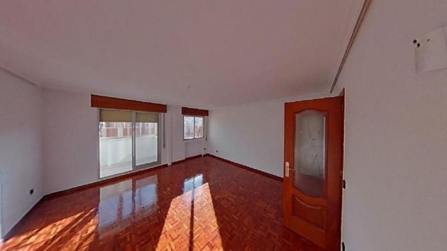 Foto 1 de Piso en venta en Portazgo de 3 habitaciones con terraza