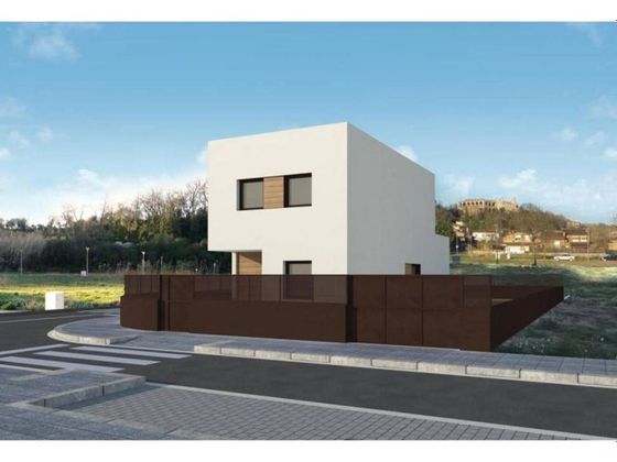 Foto 2 de Casa en venda a Sant Julià de Ramis de 4 habitacions amb terrassa
