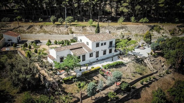 Foto 1 de Casa en venta en Guadalest de 3 habitaciones con jardín