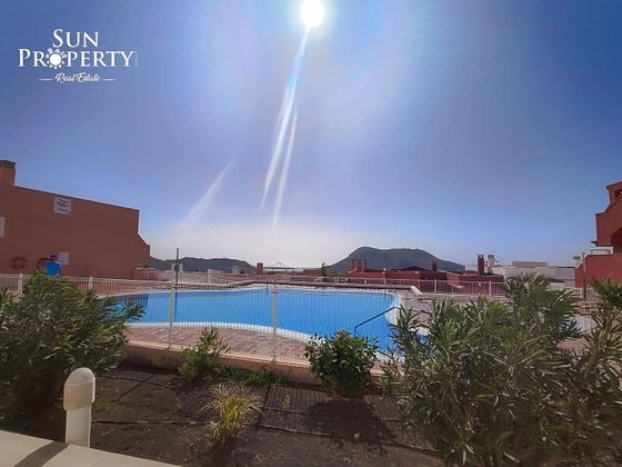 Foto 1 de Pis en venda a Chayofa - Las Camellas de 2 habitacions amb terrassa i piscina