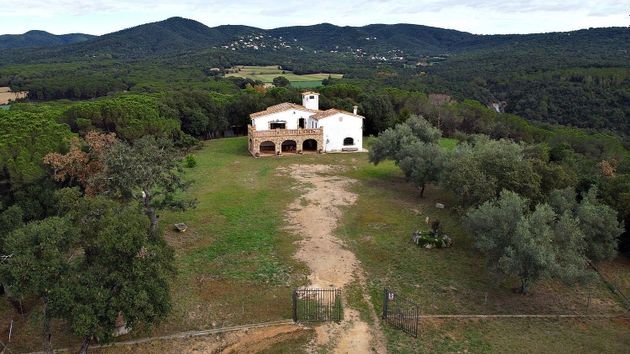 Foto 2 de Casa rural en venda a Llagostera de 5 habitacions amb terrassa