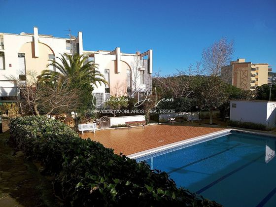 Foto 1 de Casa en venda a Fenals de 3 habitacions amb terrassa i piscina