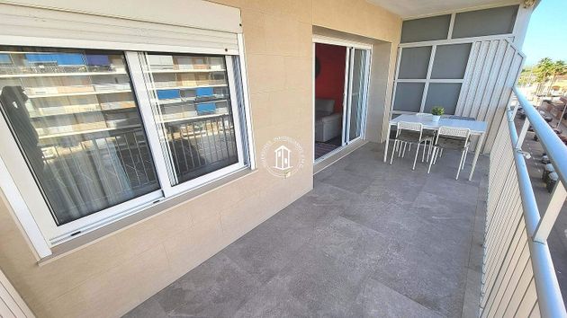 Foto 2 de Venta de piso en El Perelló - Les Palmeres - Mareny de Barraquetes de 3 habitaciones con terraza y garaje