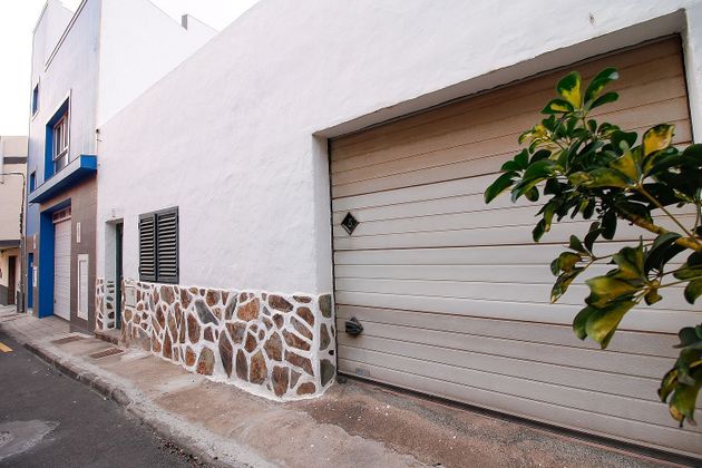 Foto 2 de Casa en venta en Barrial - San Isidro - Marmolejos de 3 habitaciones con terraza y garaje