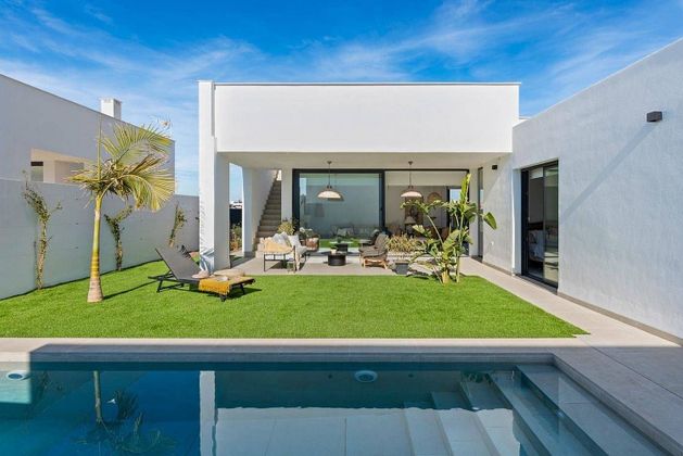 Foto 2 de Xalet en venda a Los Puertos de 3 habitacions amb terrassa i piscina