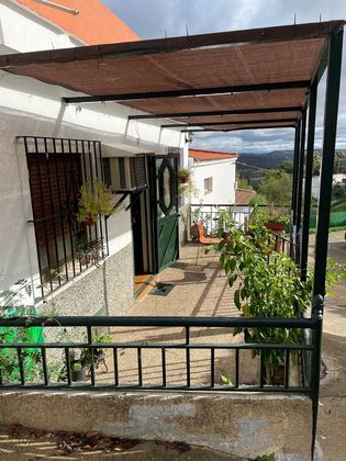 Foto 2 de Venta de chalet en calle Pajares de 4 habitaciones con terraza y aire acondicionado